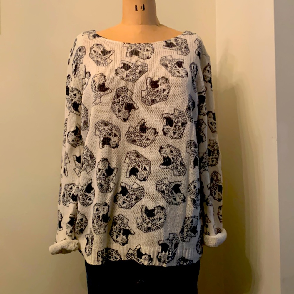 2 for $15 bundle H&M Divided leopard print summer sweater